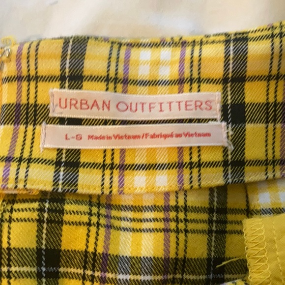 Plaid Mini skirt - Picture 2 of 5